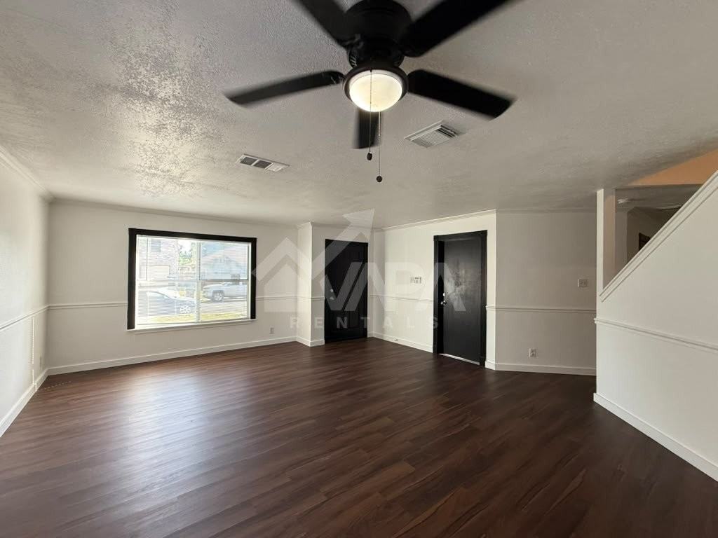 9666 Green Plain Dr - Photo 2 of 18