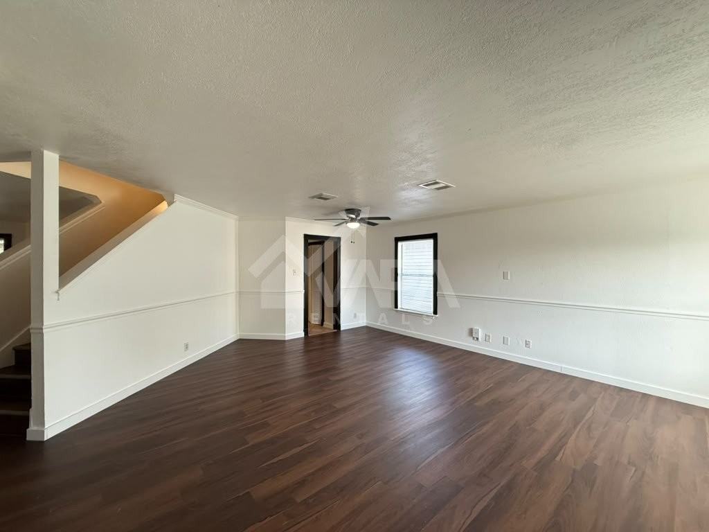 9666 Green Plain Dr - Photo 6 of 18