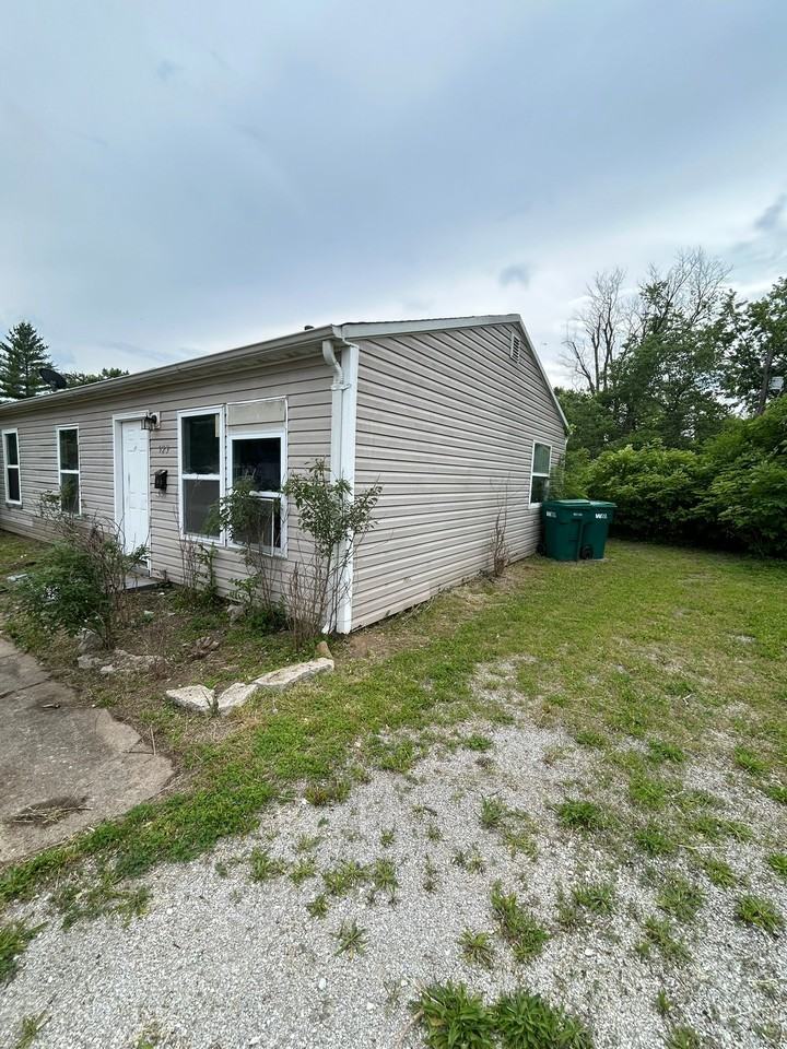 523 Saint Paul Dr - Photo 3 of 20
