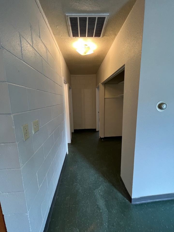 208 Grady Ave - Photo 6 of 12