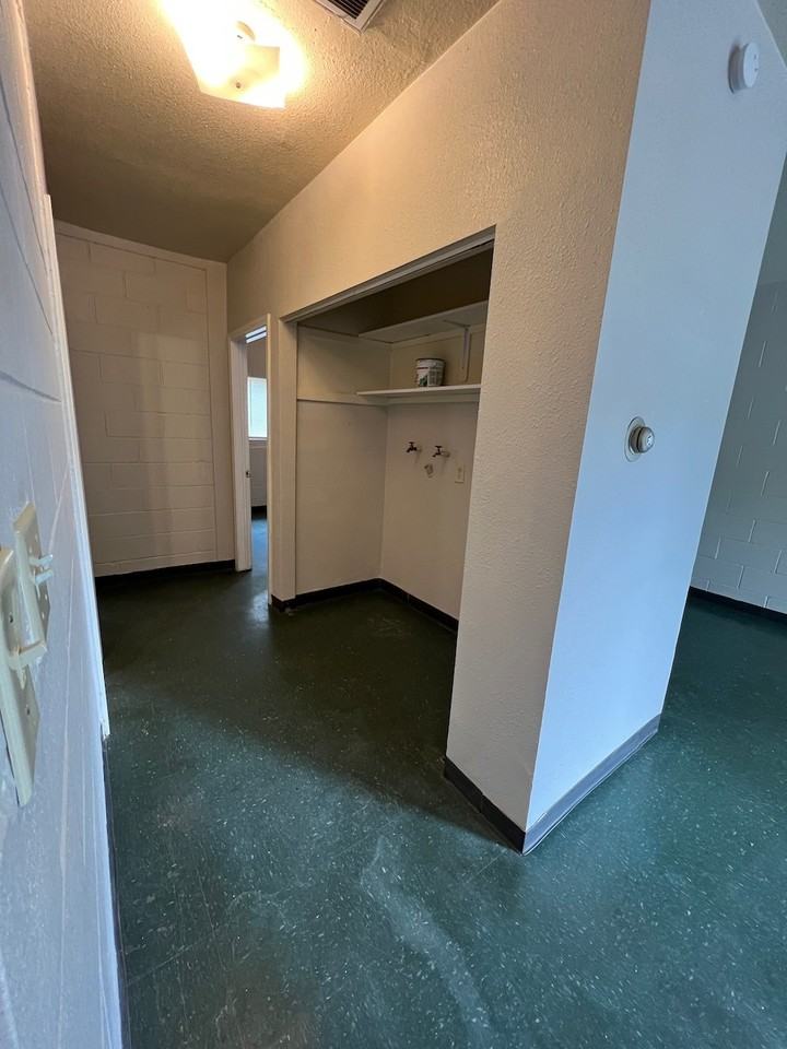 208 Grady Ave - Photo 7 of 12