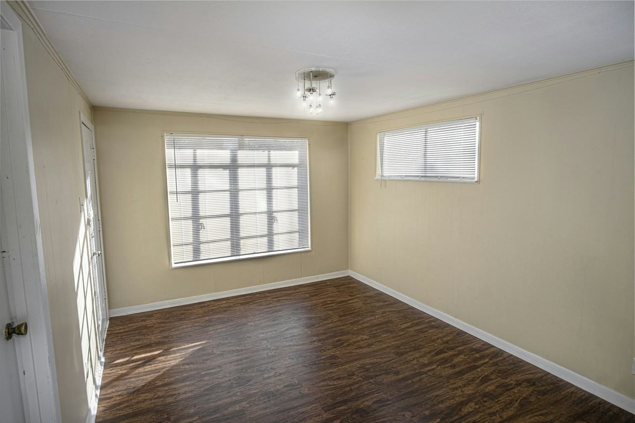 319 Charcliff Drive - Photo 6 of 25