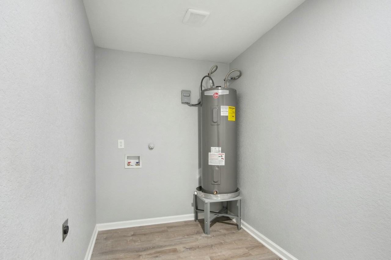 1412 Hays Street - Photo 4 of 26