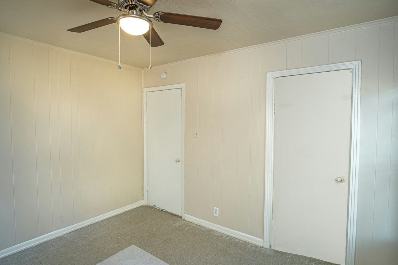1003 Poinsettia Street - Photo 4 of 19