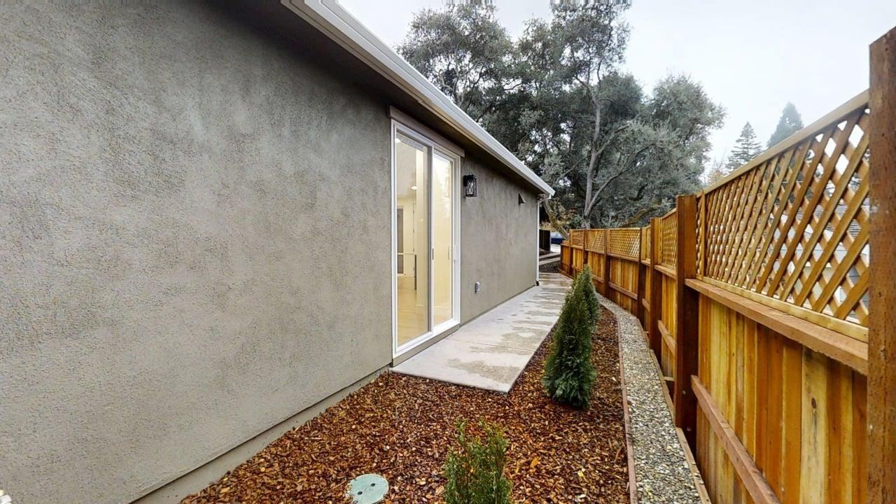 8404 Ascolano Avenue - Photo 3 of 47