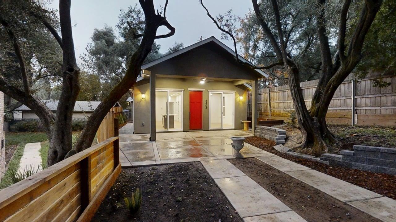 8404 Ascolano Avenue - Photo 3 of 46