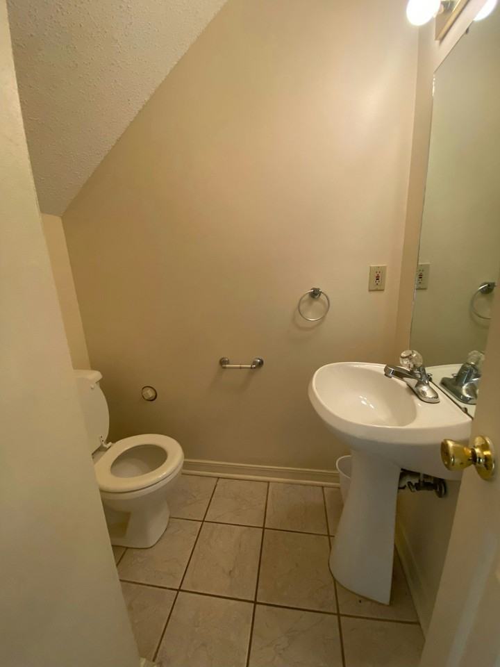 38 South Church Street, Unit A - Photo 4 of 8