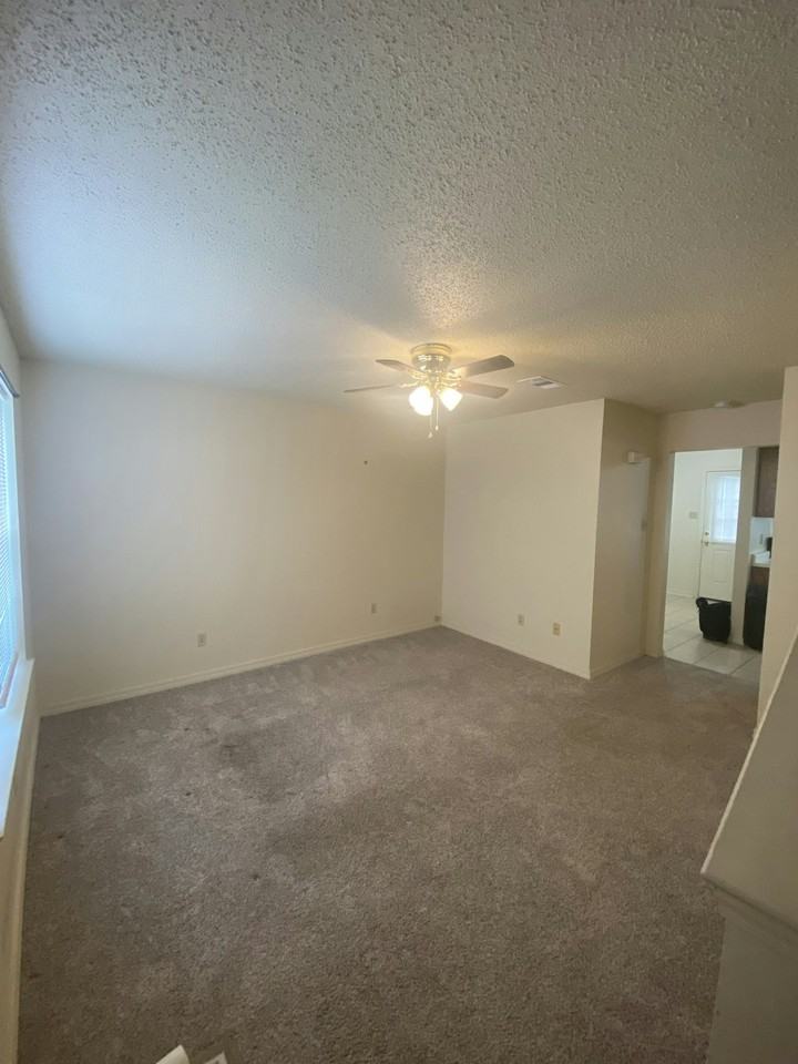 38 South Church Street, Unit A - Photo 6 of 8