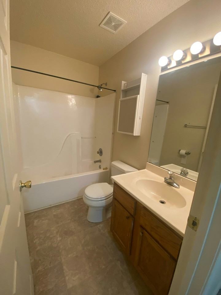 38 South Church Street, Unit A - Photo 7 of 8