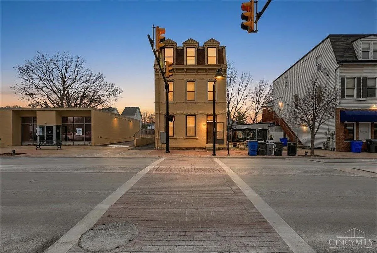 4525 Vine Street - Photo 2 of 2