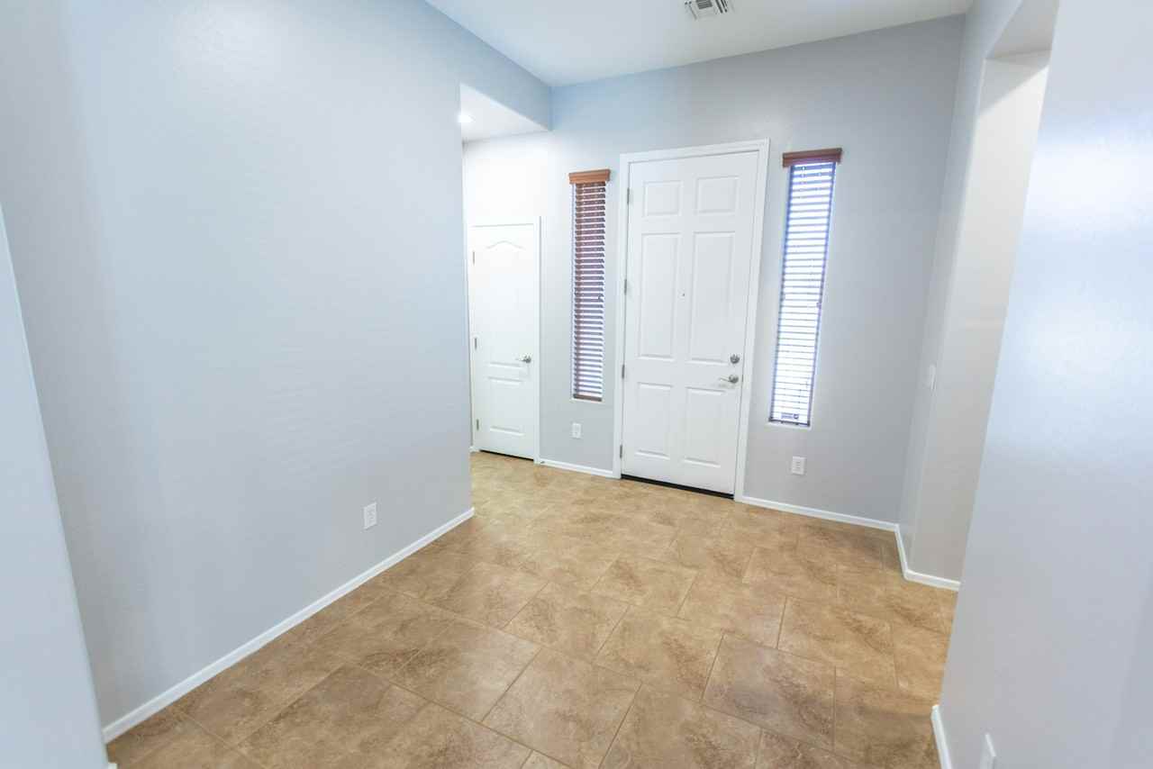 16344 North 182nd Lane - Photo 7 of 47