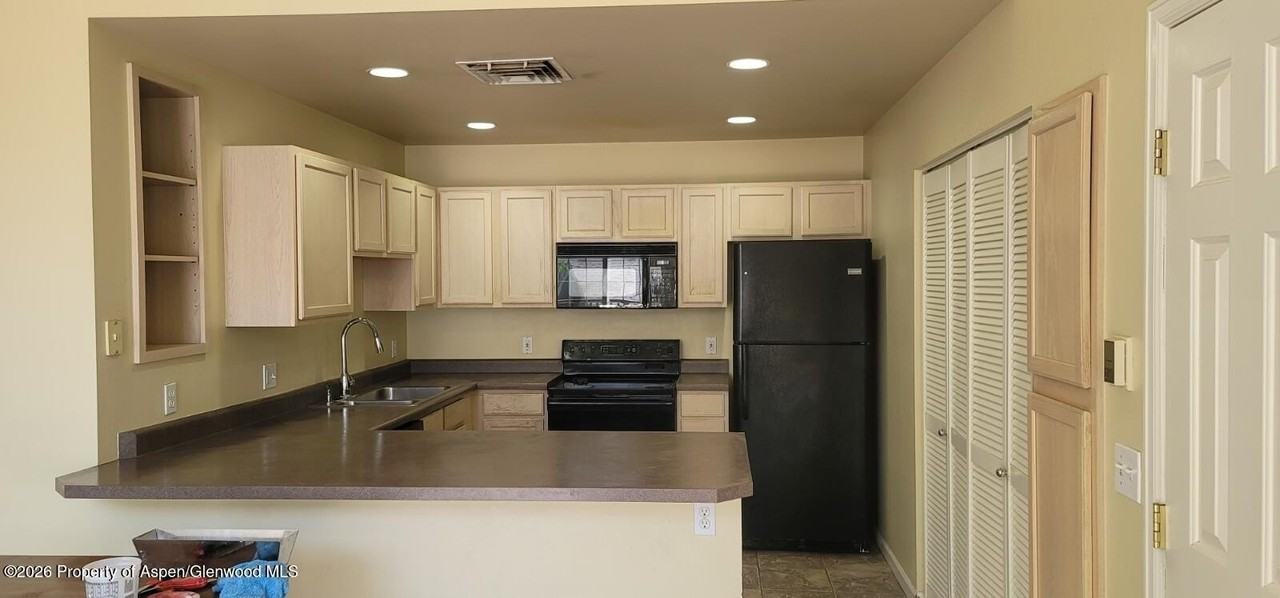 171 Orchard Ln - Photo 5 of 19
