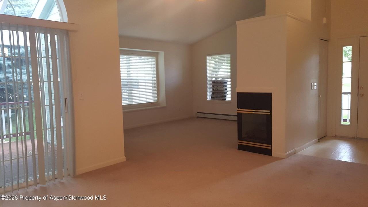 197 Orchard Ln - Photo 5 of 20