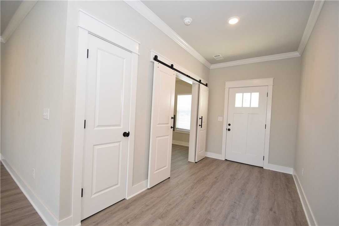 42 Tummell Dr - Photo 2 of 35