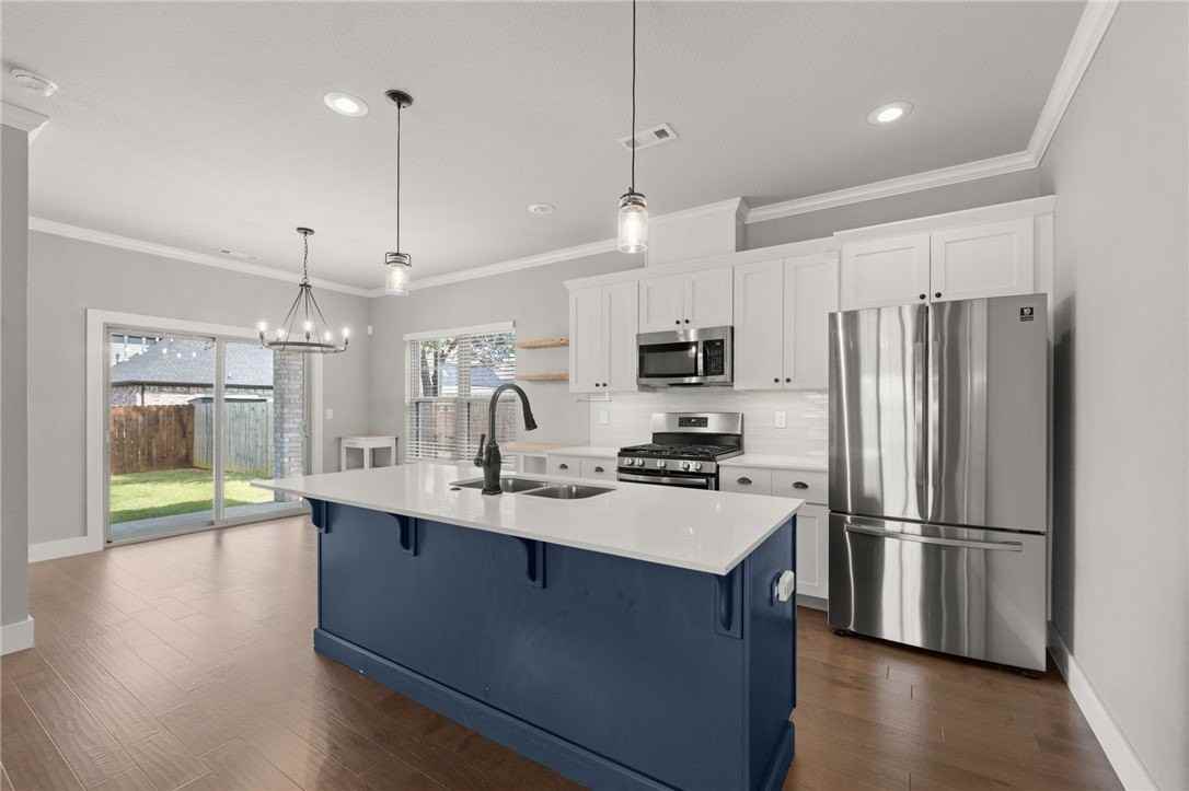 1519 Park St - Photo 2 of 29