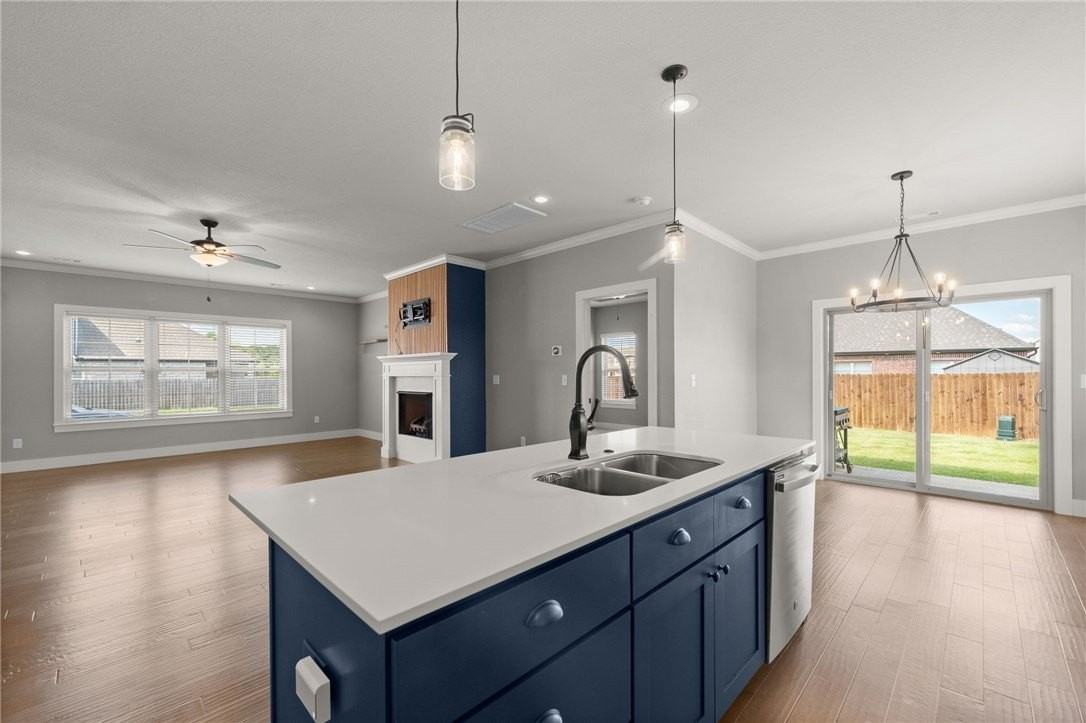 1519 Park St - Photo 3 of 29