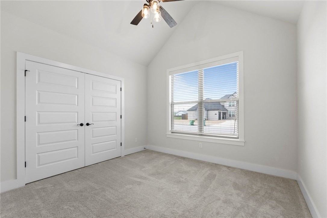1110 Montieri Dr - Photo 2 of 37