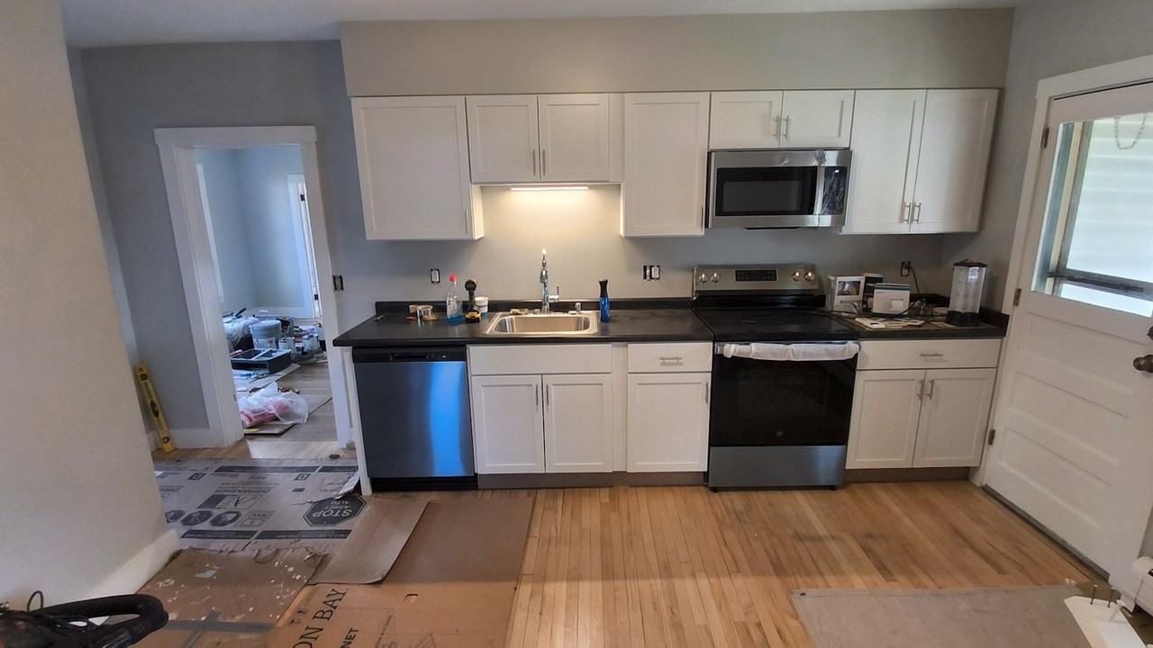 87 Temple Street, Unit 1 - Photo 4 of 42