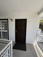 featured image of 405 Corona Del Mar - 06 #06