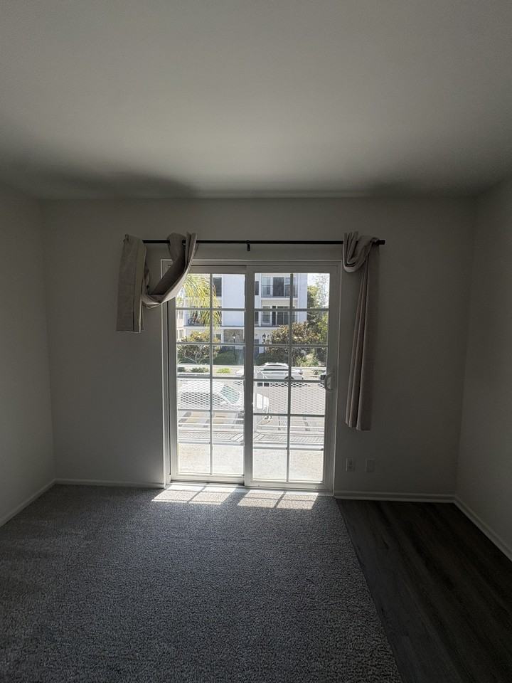 405 Corona Del Mar - 06 #06 - Photo 4 of 12