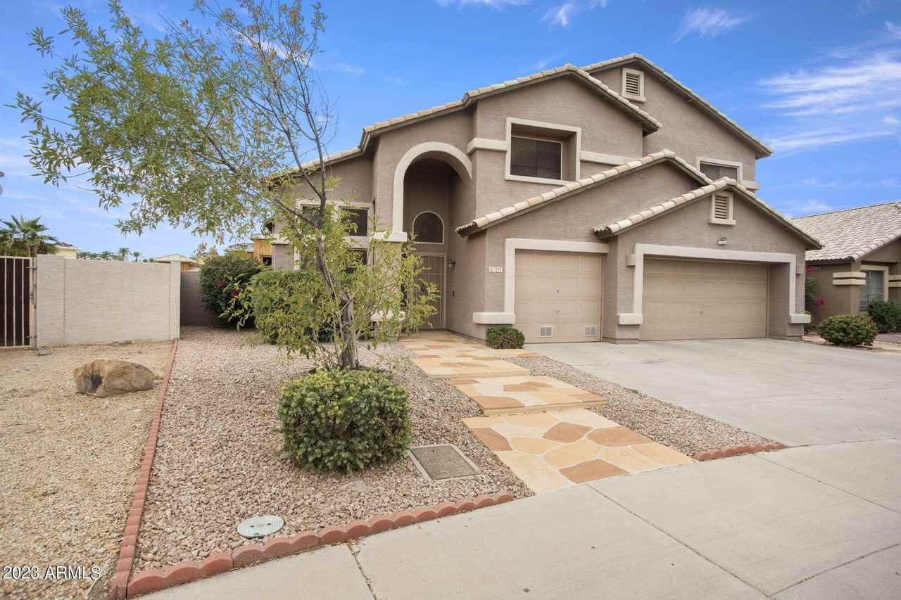 7775 N 52nd Dr - Photo 2 of 50