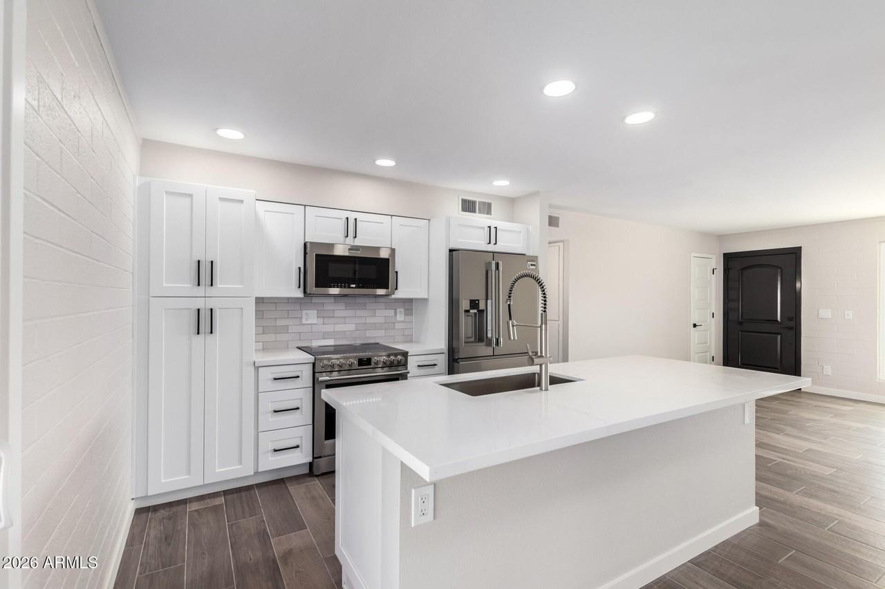 11016 W Sun City Blvd - Photo 2 of 26