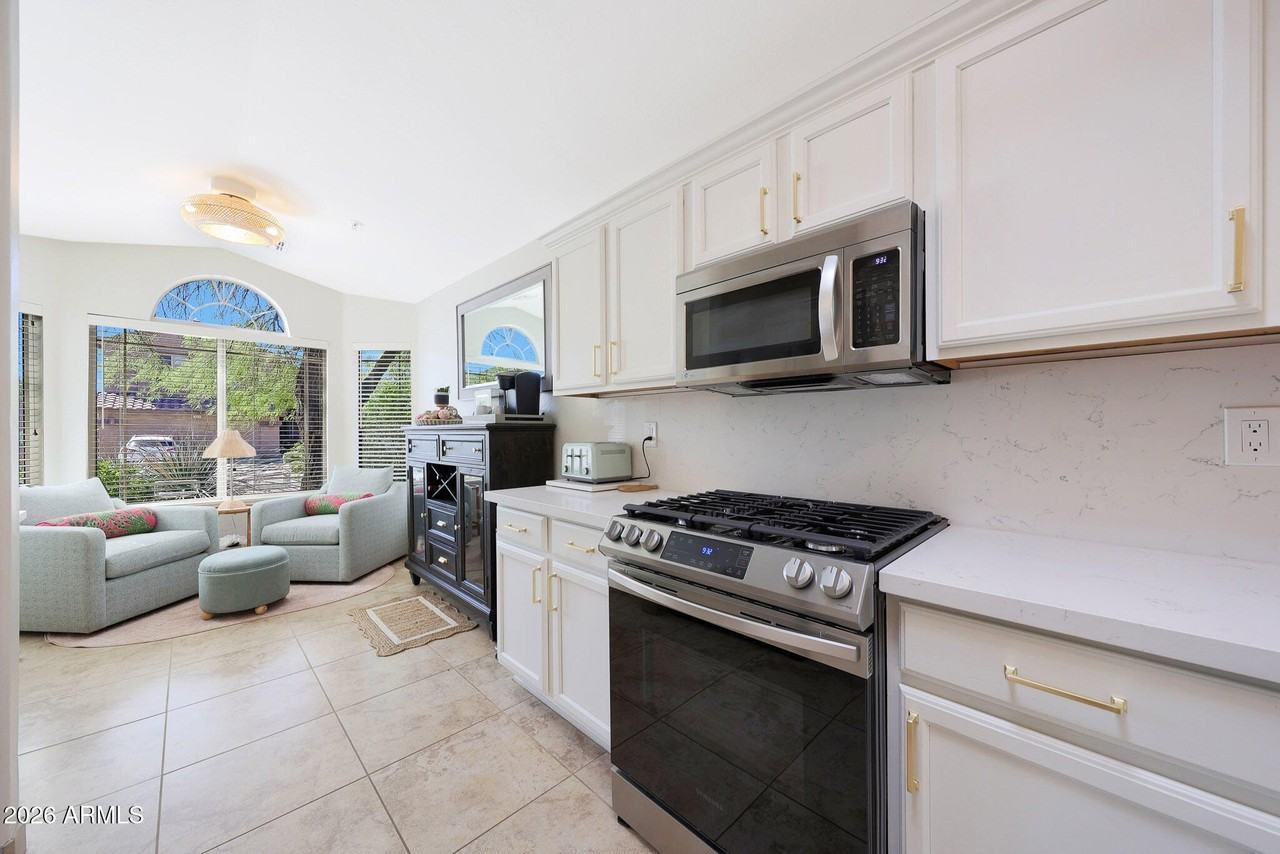 10392 E Penstamin Dr - Photo 4 of 22