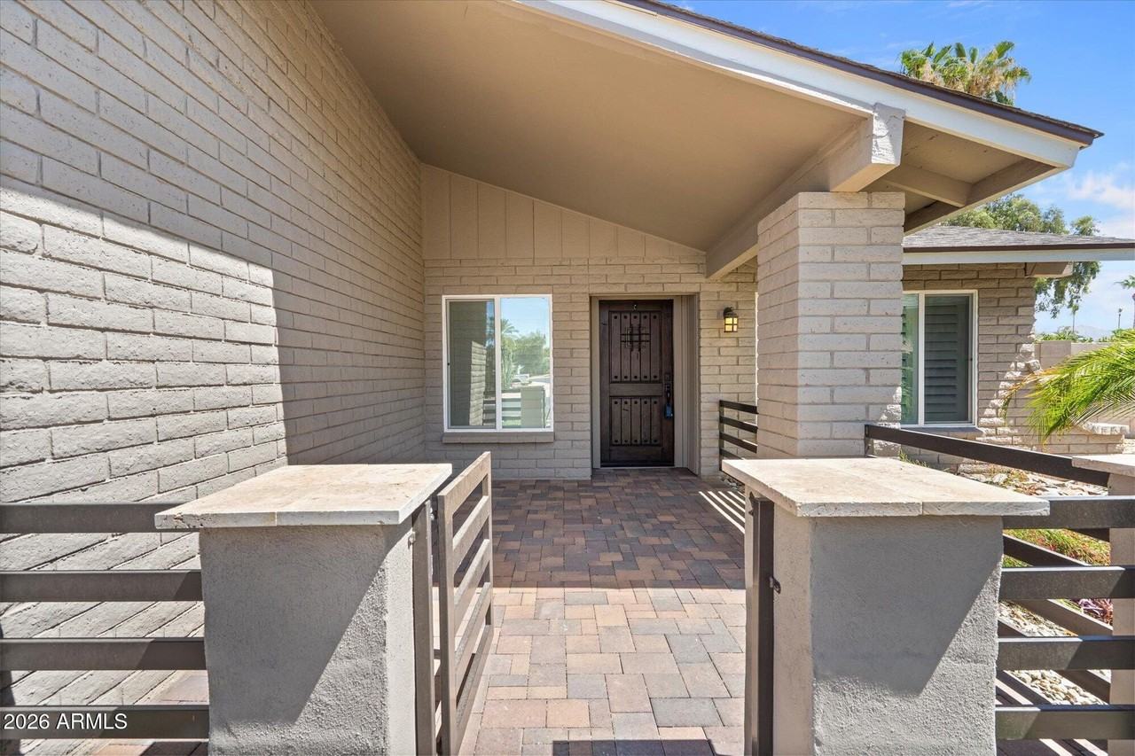 8642 E San Bruno Dr - Photo 2 of 28