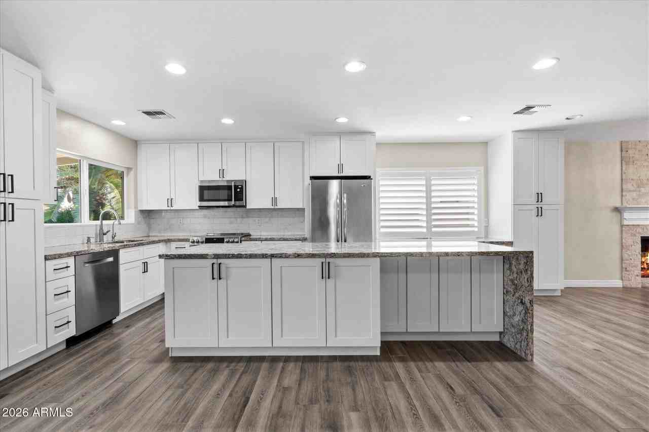 8642 E San Bruno Dr - Photo 5 of 28