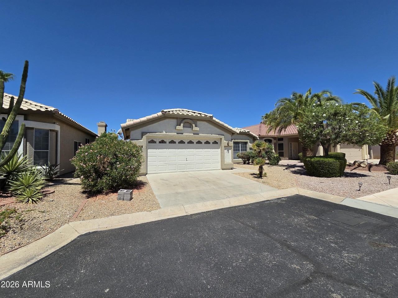 11548 W Pronghorn Ct - Photo 2 of 43