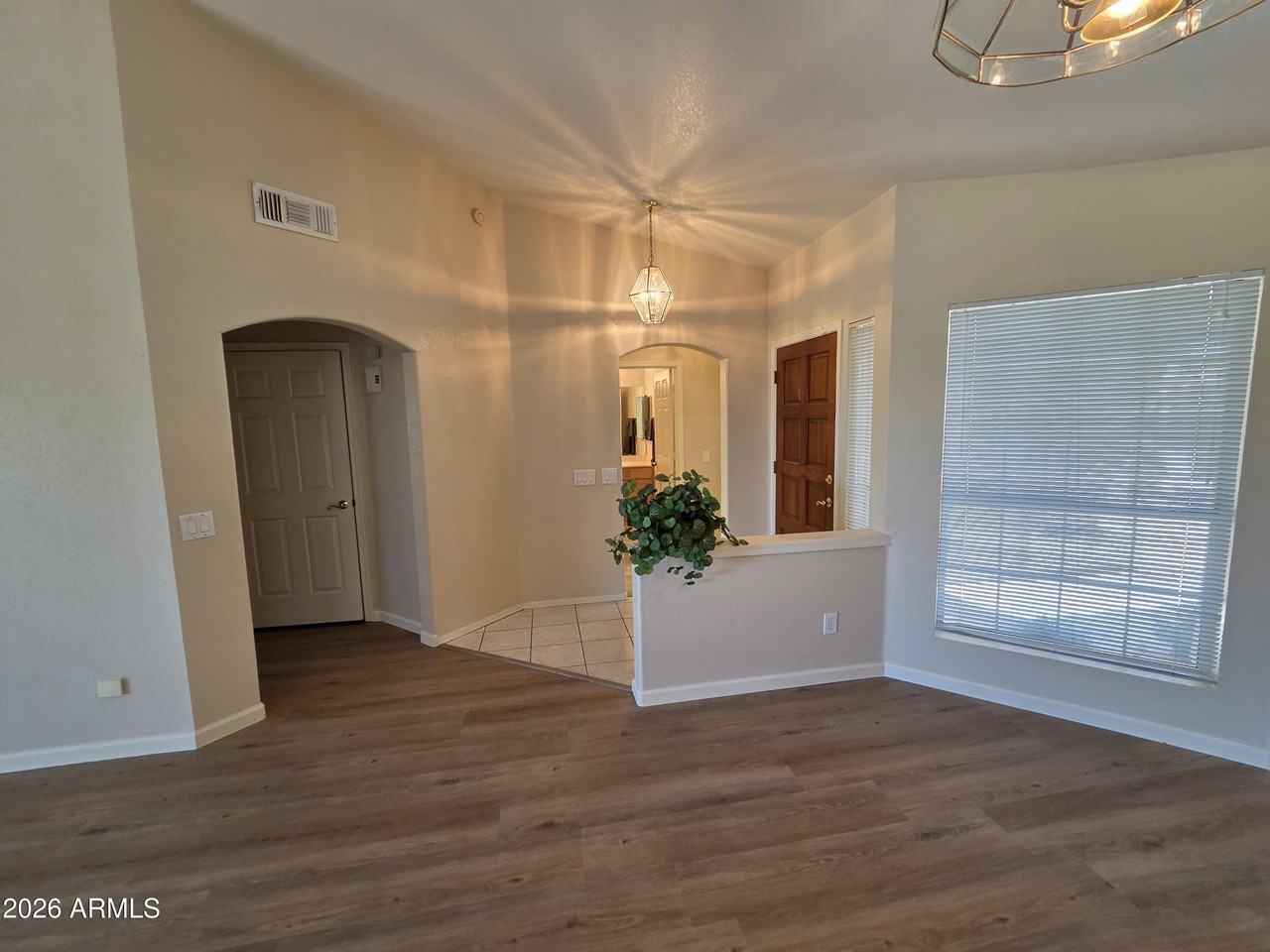11548 W Pronghorn Ct - Photo 5 of 43