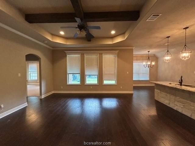 15623 Shady Brook Ln - Photo 2 of 26