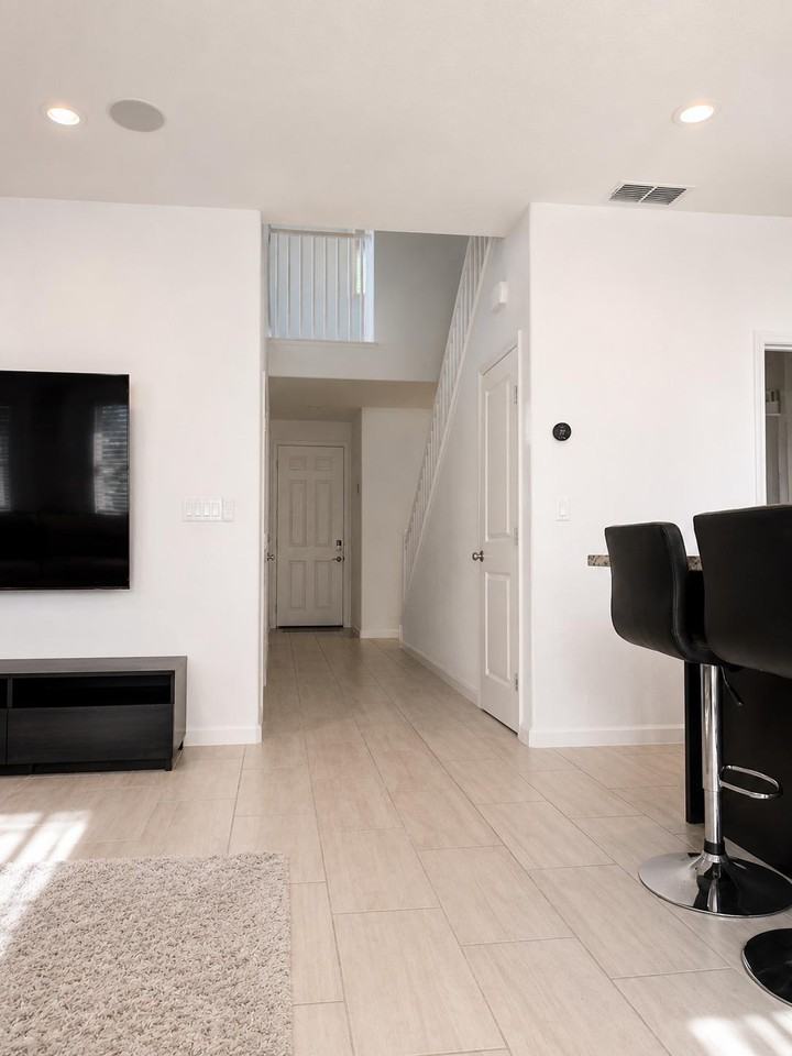 1058 Sagittaria Cir - Photo 2 of 15