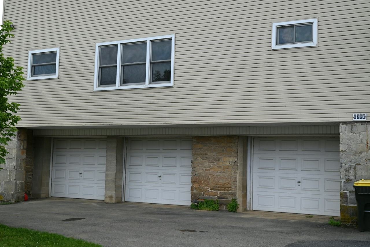 6350 Robin Ln - Photo 6 of 42