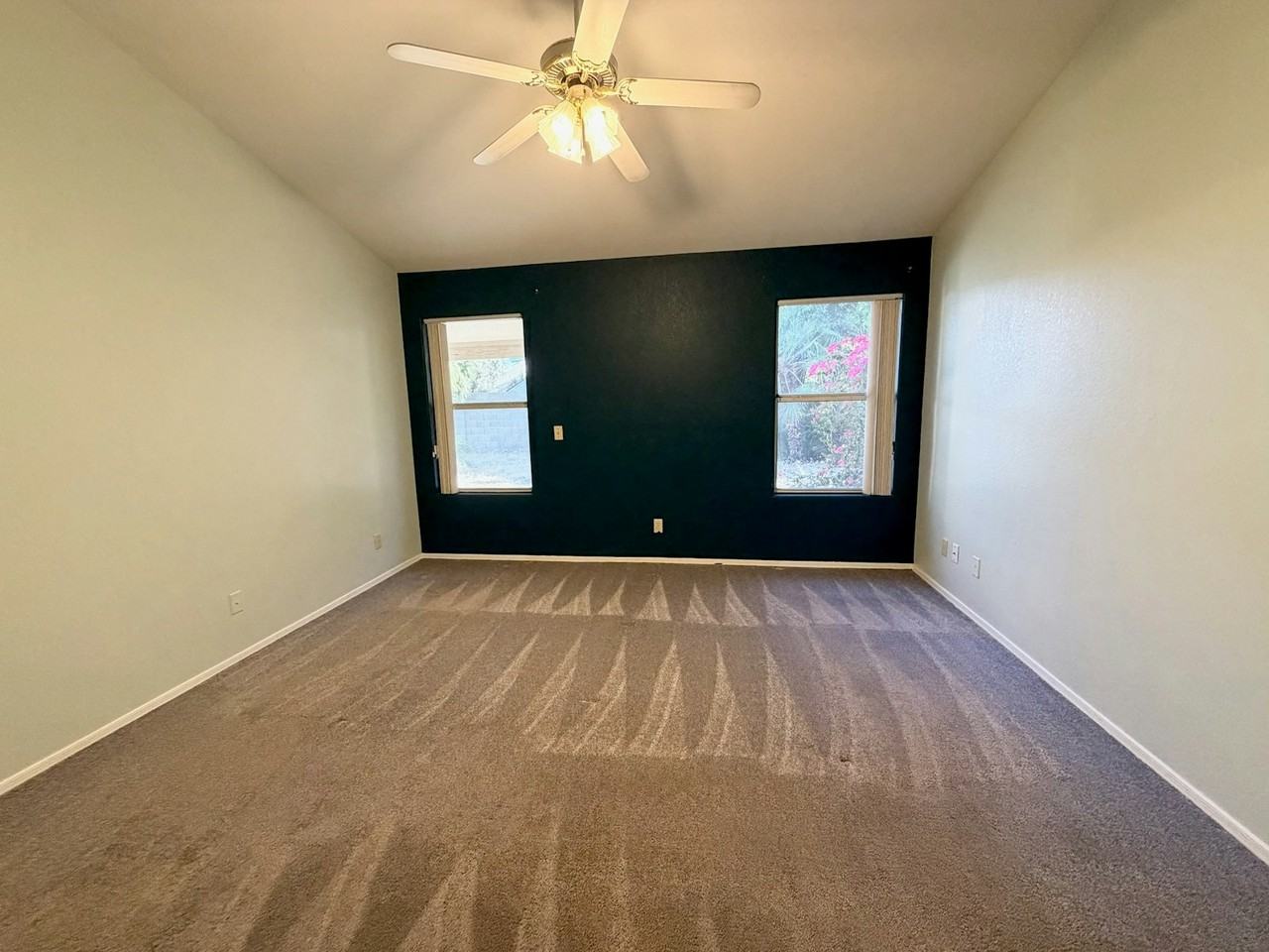 4207 East Juanita Avenue - Photo 6 of 33