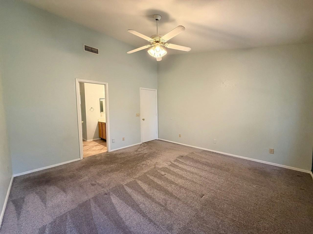 4207 East Juanita Avenue - Photo 7 of 33