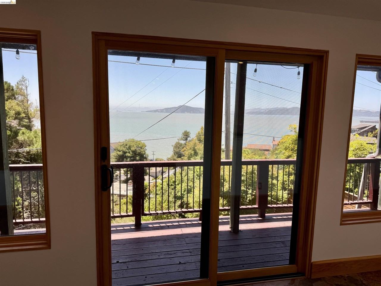 517 Golden Gate Ave - Photo 4 of 20