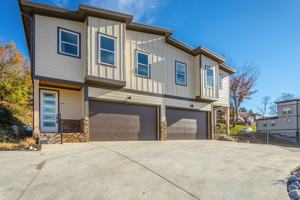 featured image of 646 Ladd Ave