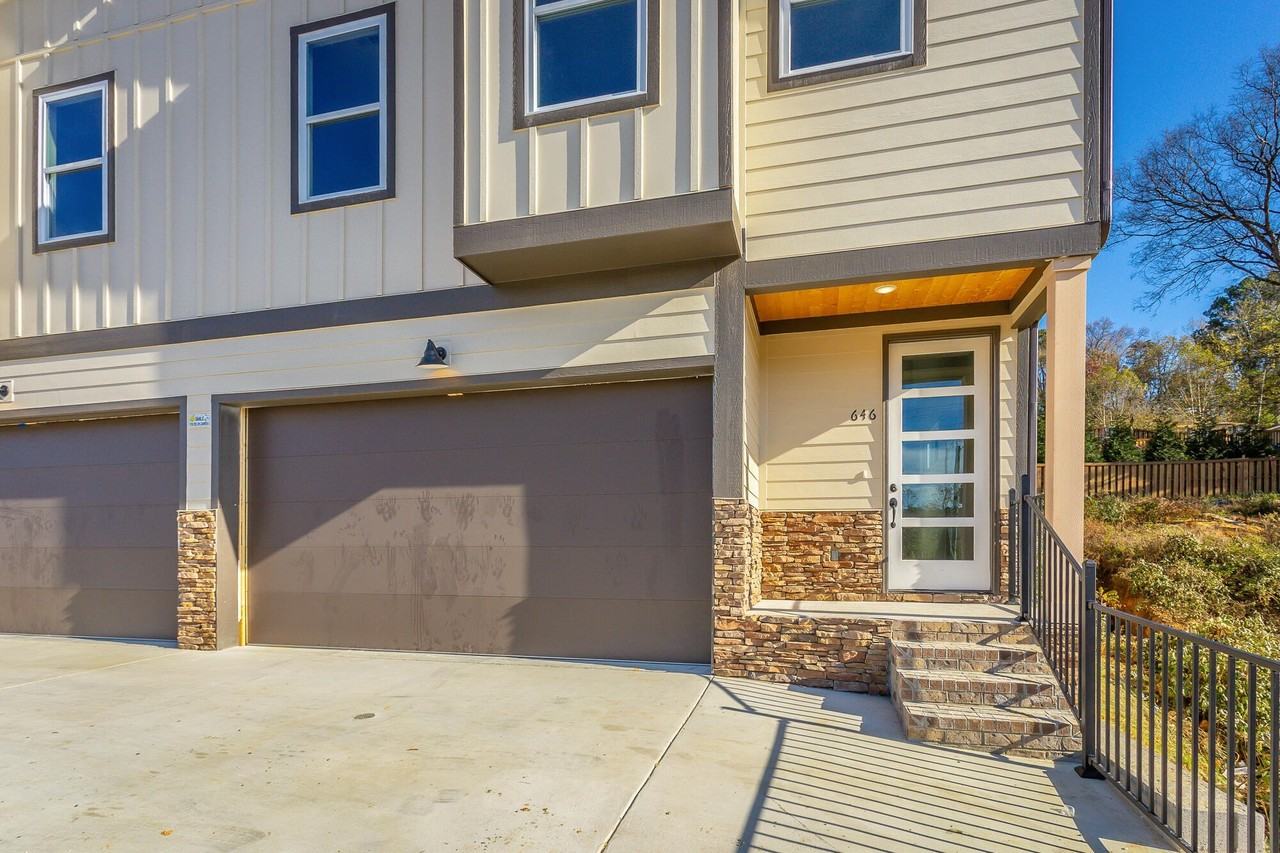 646 Ladd Ave - Photo 7 of 50