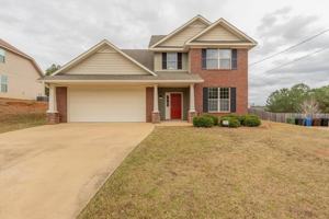 featured image of 4525 Village Ct