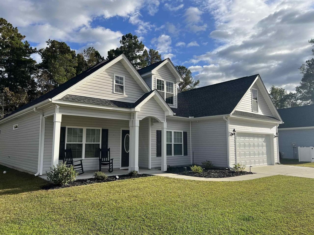 504 Whiddy Loop - Photo 4 of 19