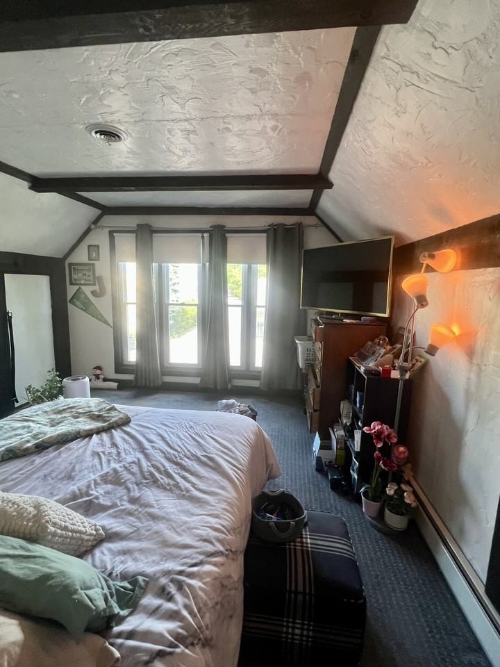 2959 N Oakland Ave Uppr #2959 - Photo 6 of 18