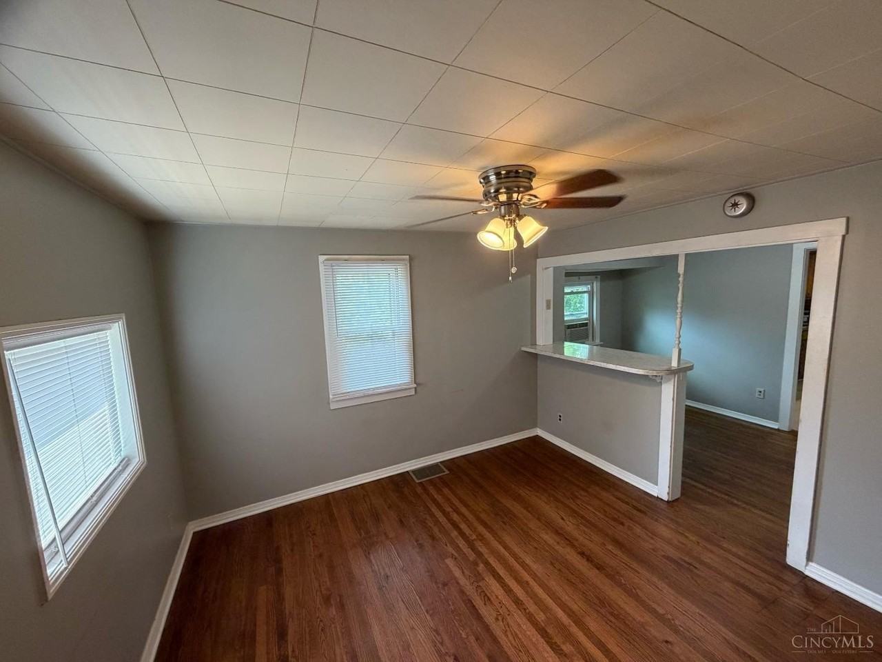 6308 Bedford St - Photo 2 of 9