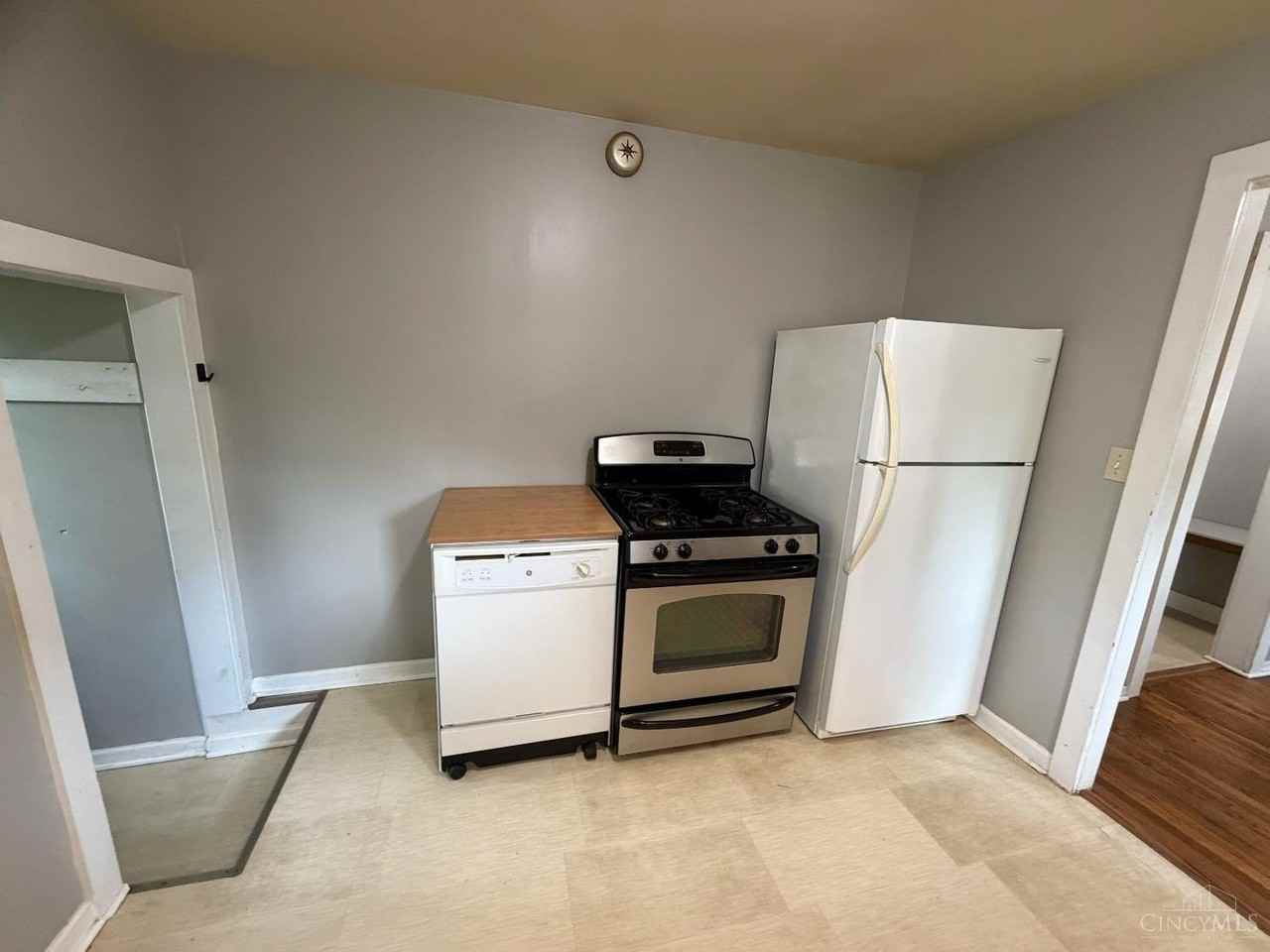 6308 Bedford St - Photo 5 of 9