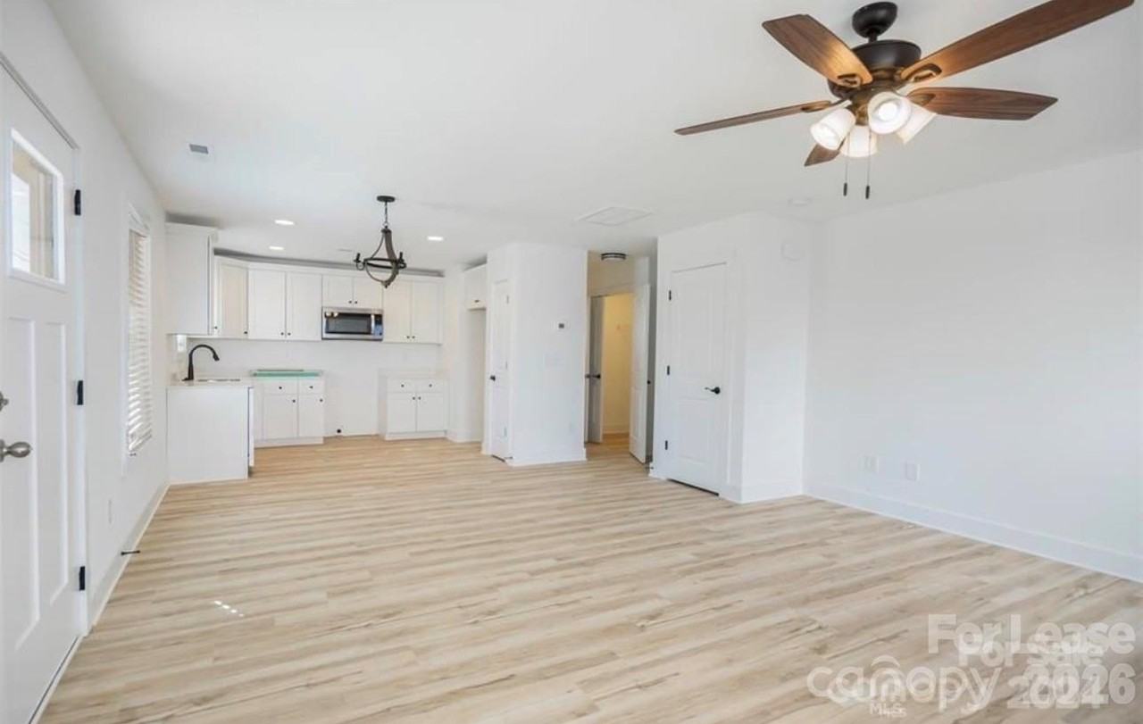 259 Patterson Ave Se - Photo 2 of 13