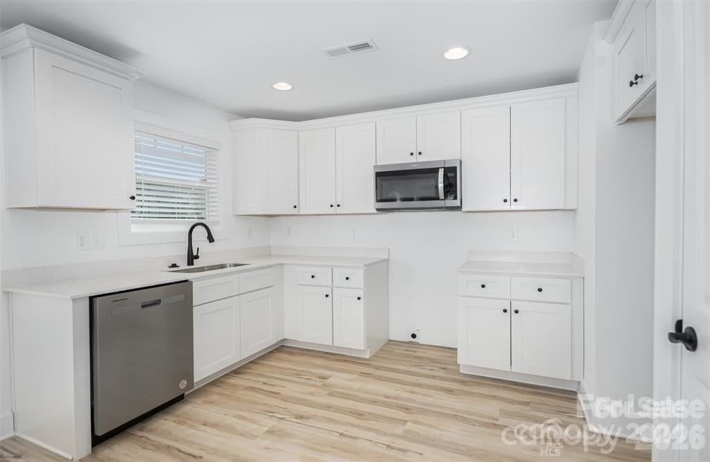 259 Patterson Ave Se - Photo 5 of 13