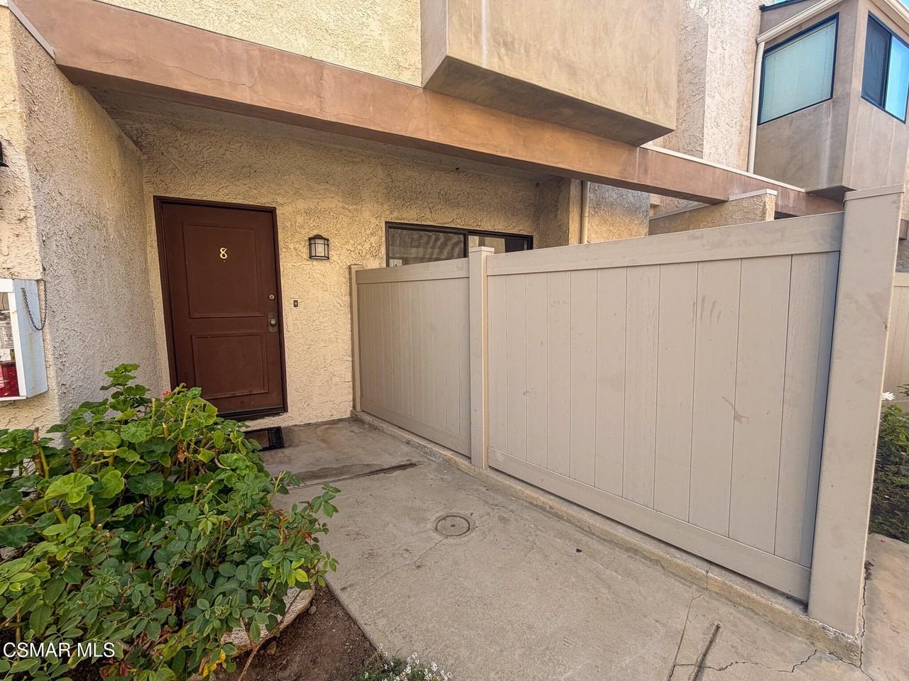 18242 Burbank Blvd #8 - Photo 2 of 38