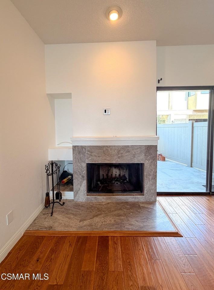 18242 Burbank Blvd #8 - Photo 6 of 38