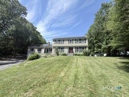 featured image of 12 Melanie Ln