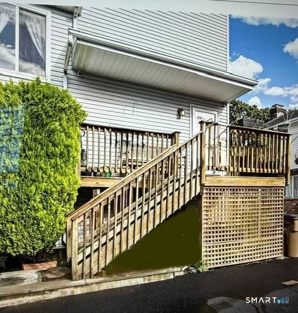 158 Seaside Ave #C - Photo 2 of 10